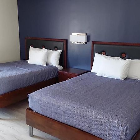 Economy 7 Inn هامبتون المظهر الخارجي الصورة